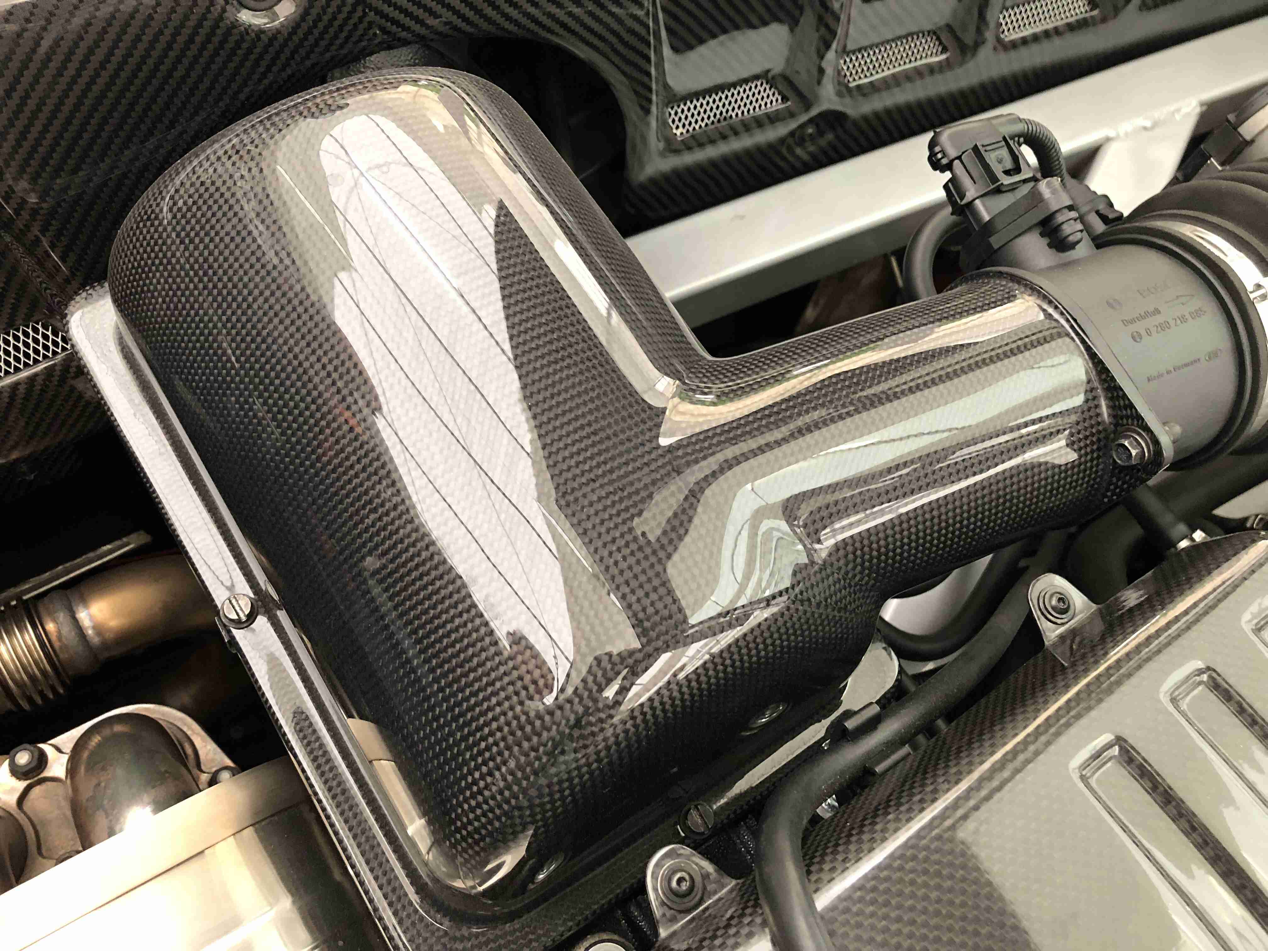 Carbon airbox Ferrari