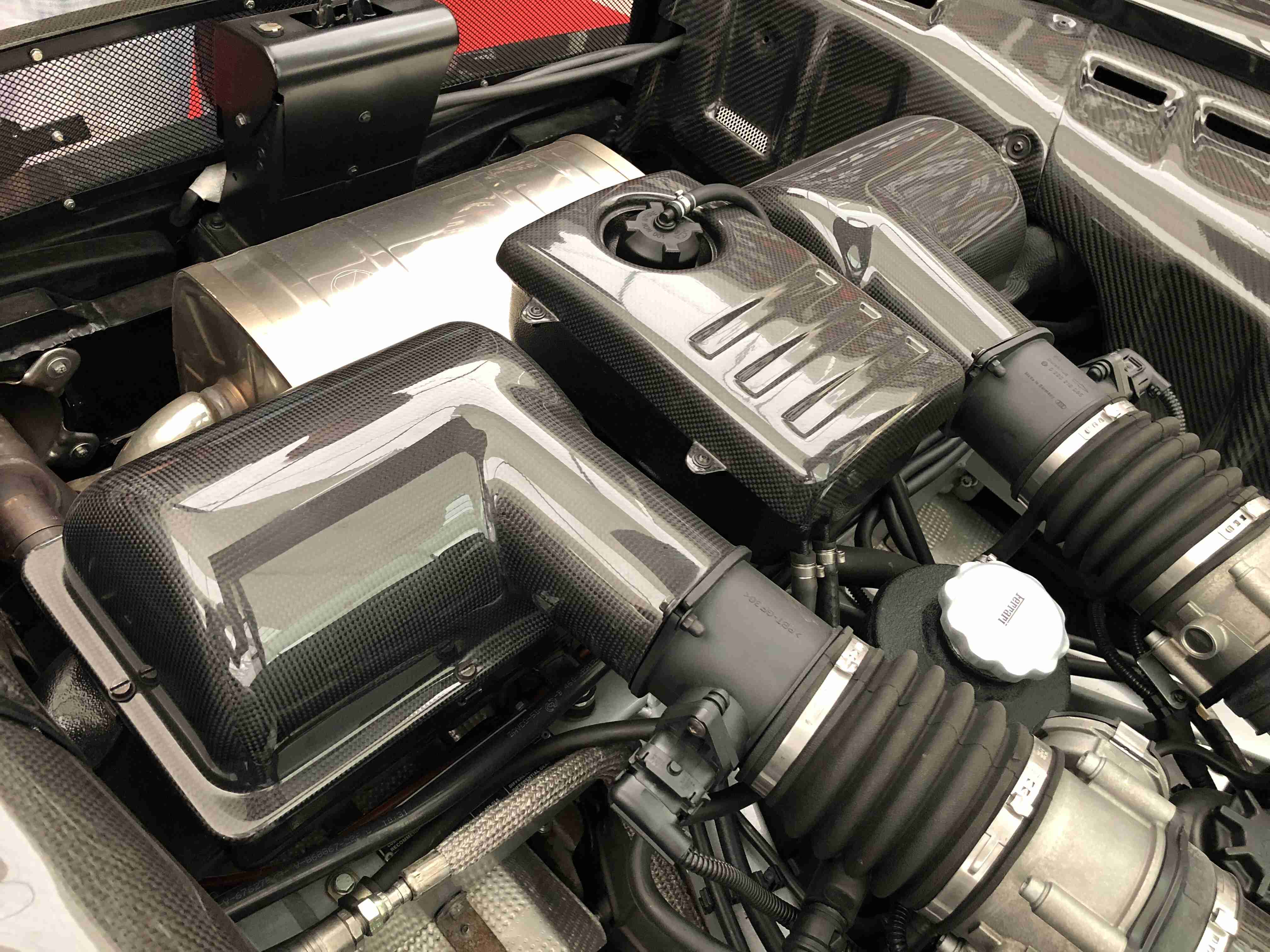Carbon airbox Ferrari