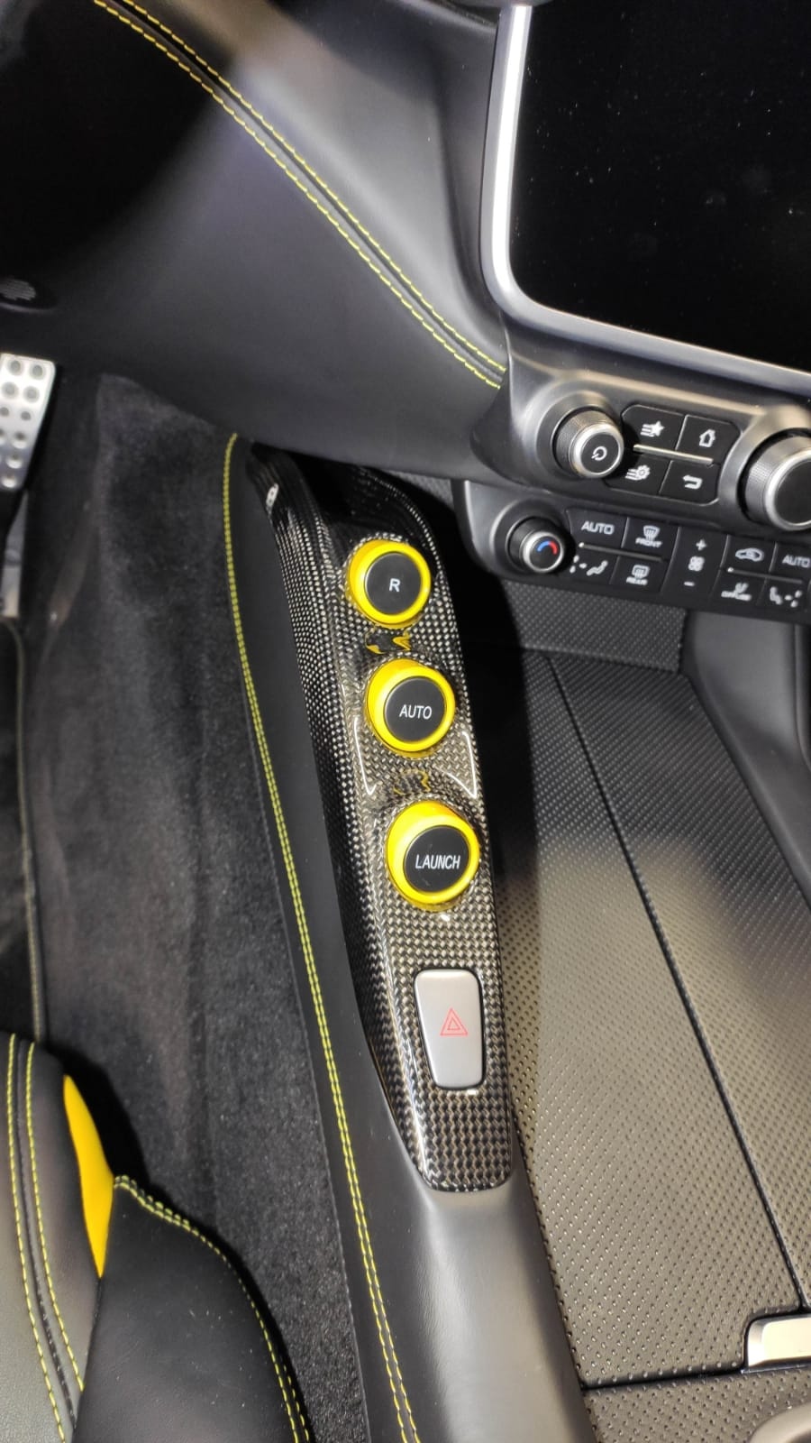Ferrari GTC4 Carbon interier