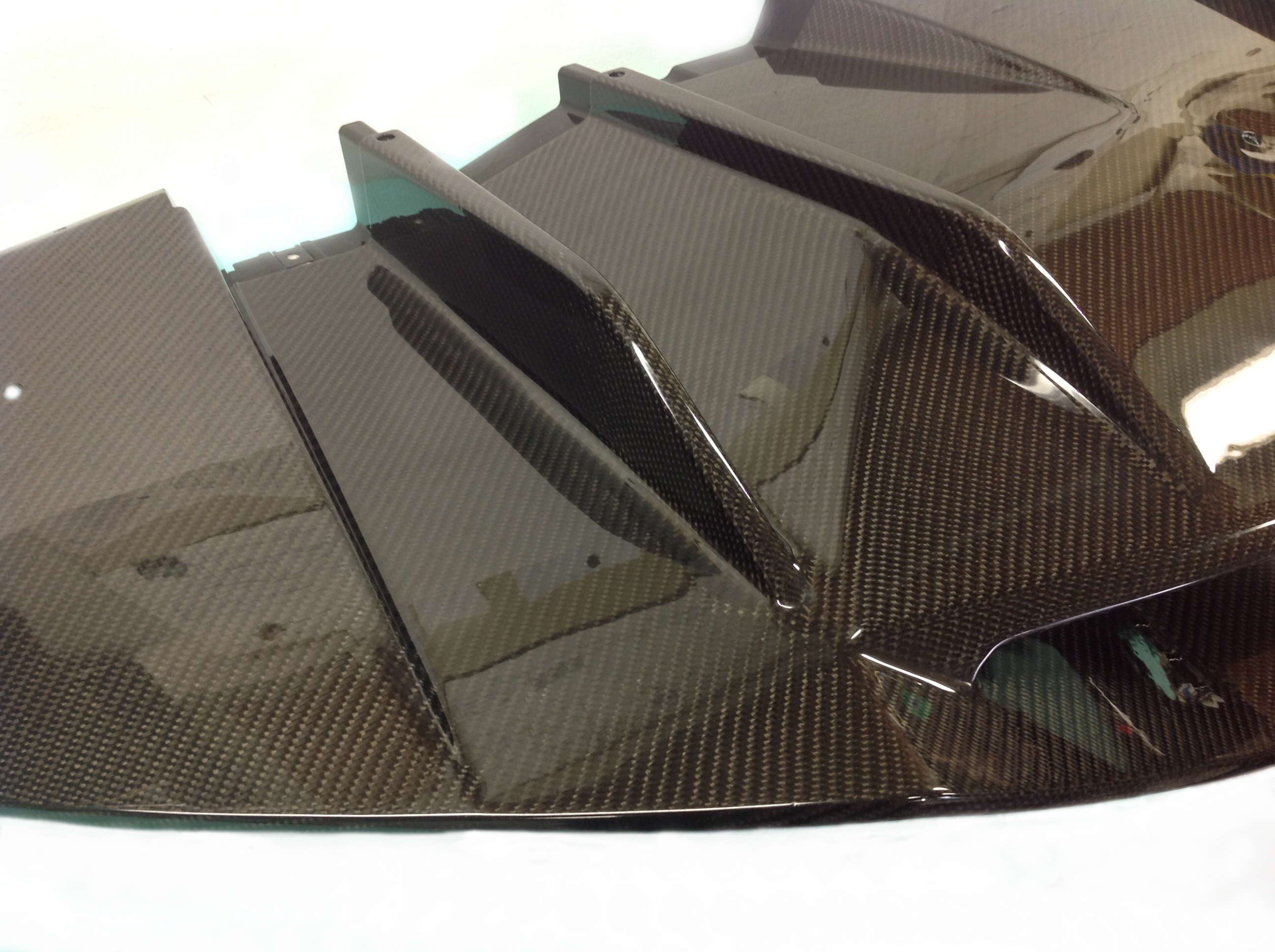 Carbon difuzor Lamborghini Aventator