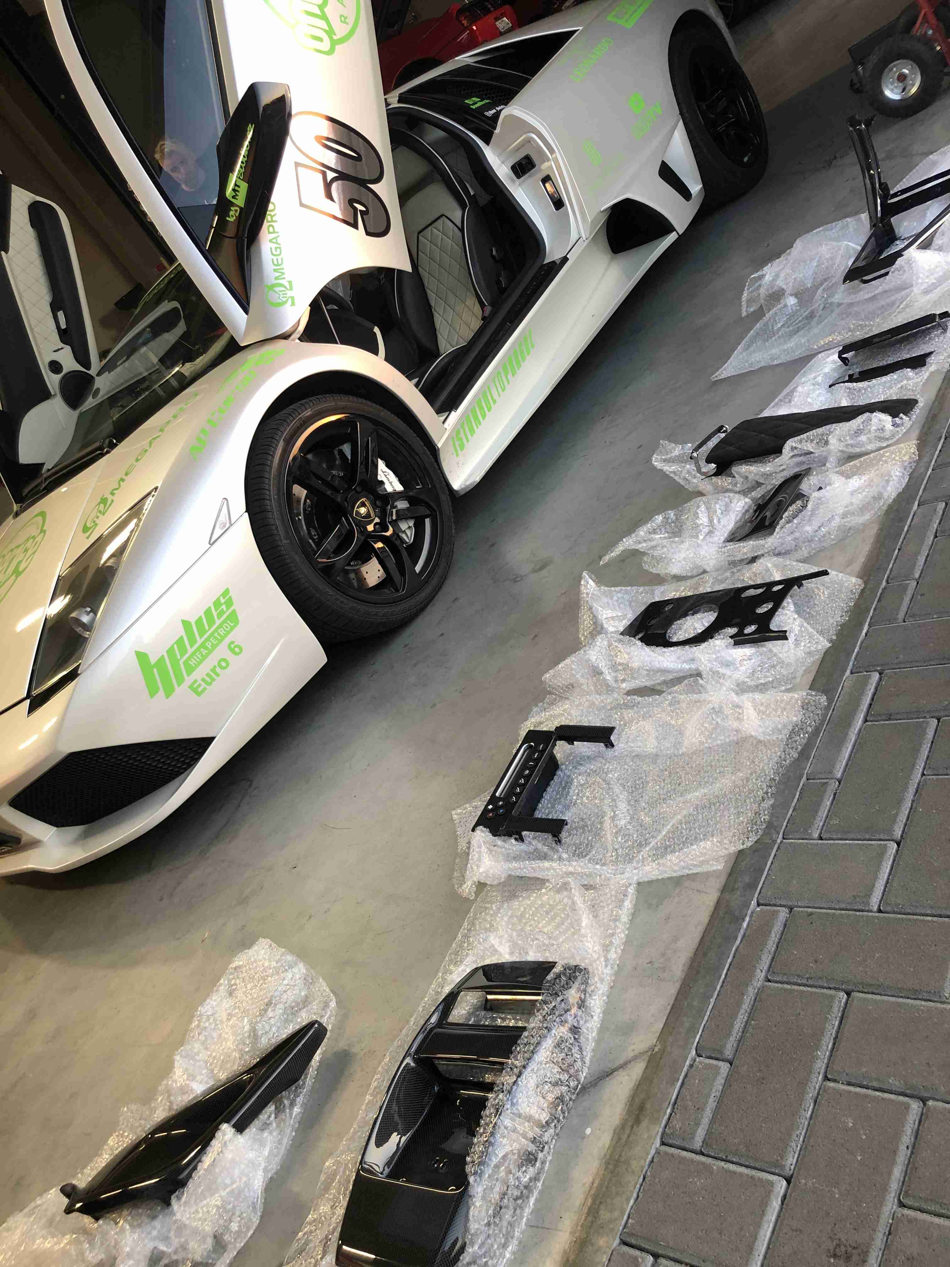 Lamborghini Murcielágo karbon 