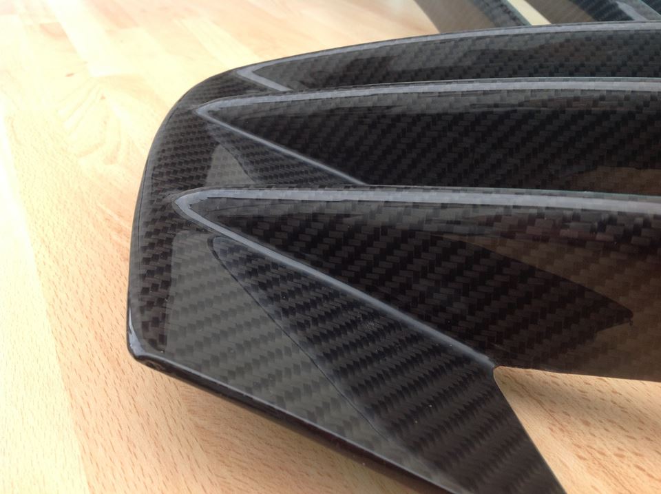 Audi R8 4.2 quattro Carbon přední mřížka