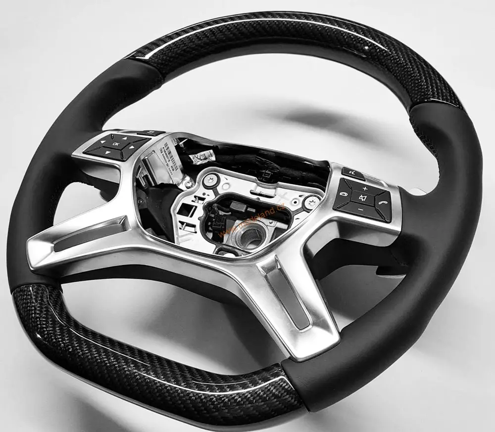 Karbonový volant Marcedes Benz G - Úprava