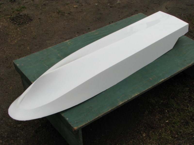 KTS Libelle - Laminátový trup