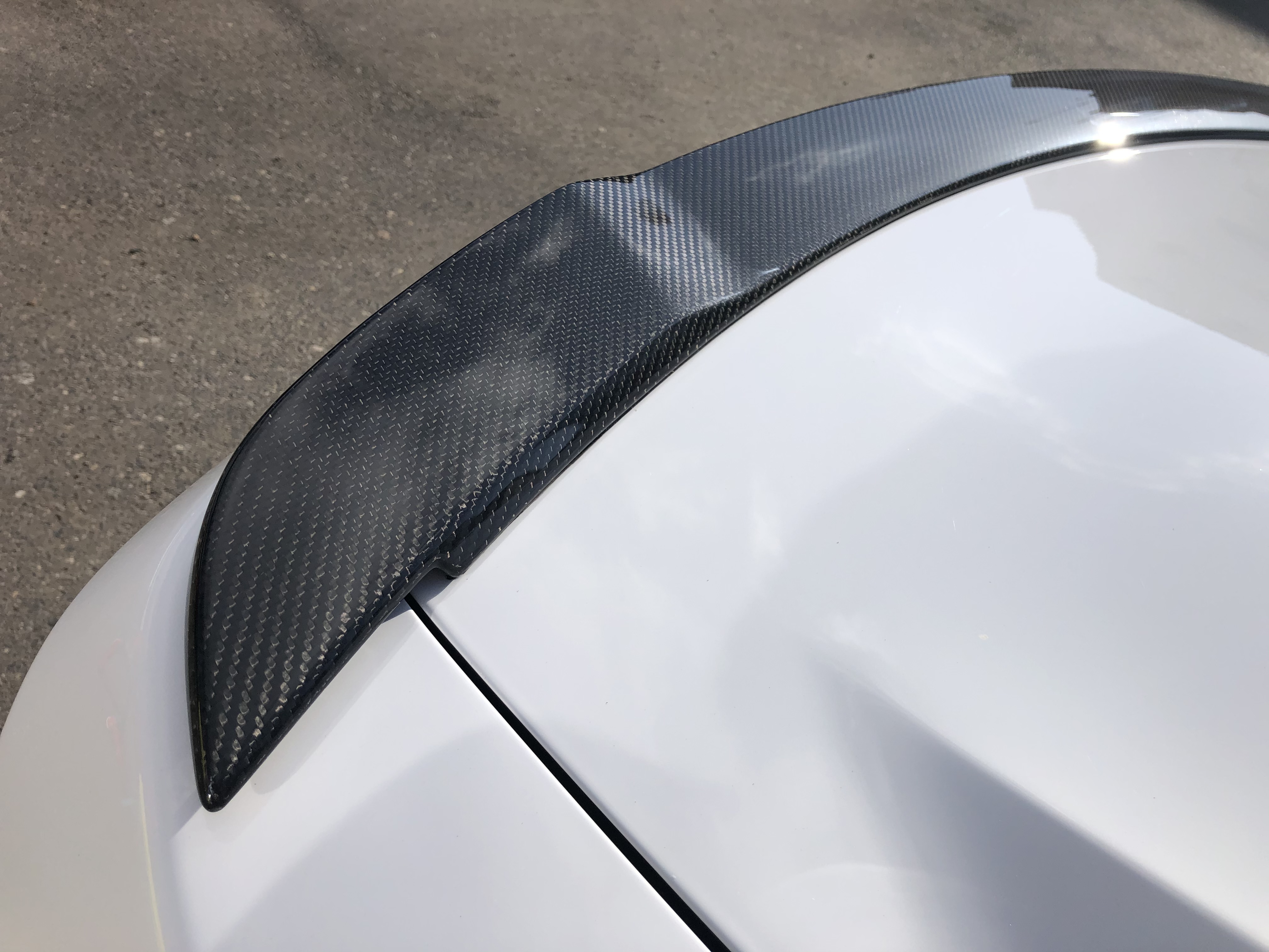 Karbonový spoiler kufru auta Ford Mustang GT 2017