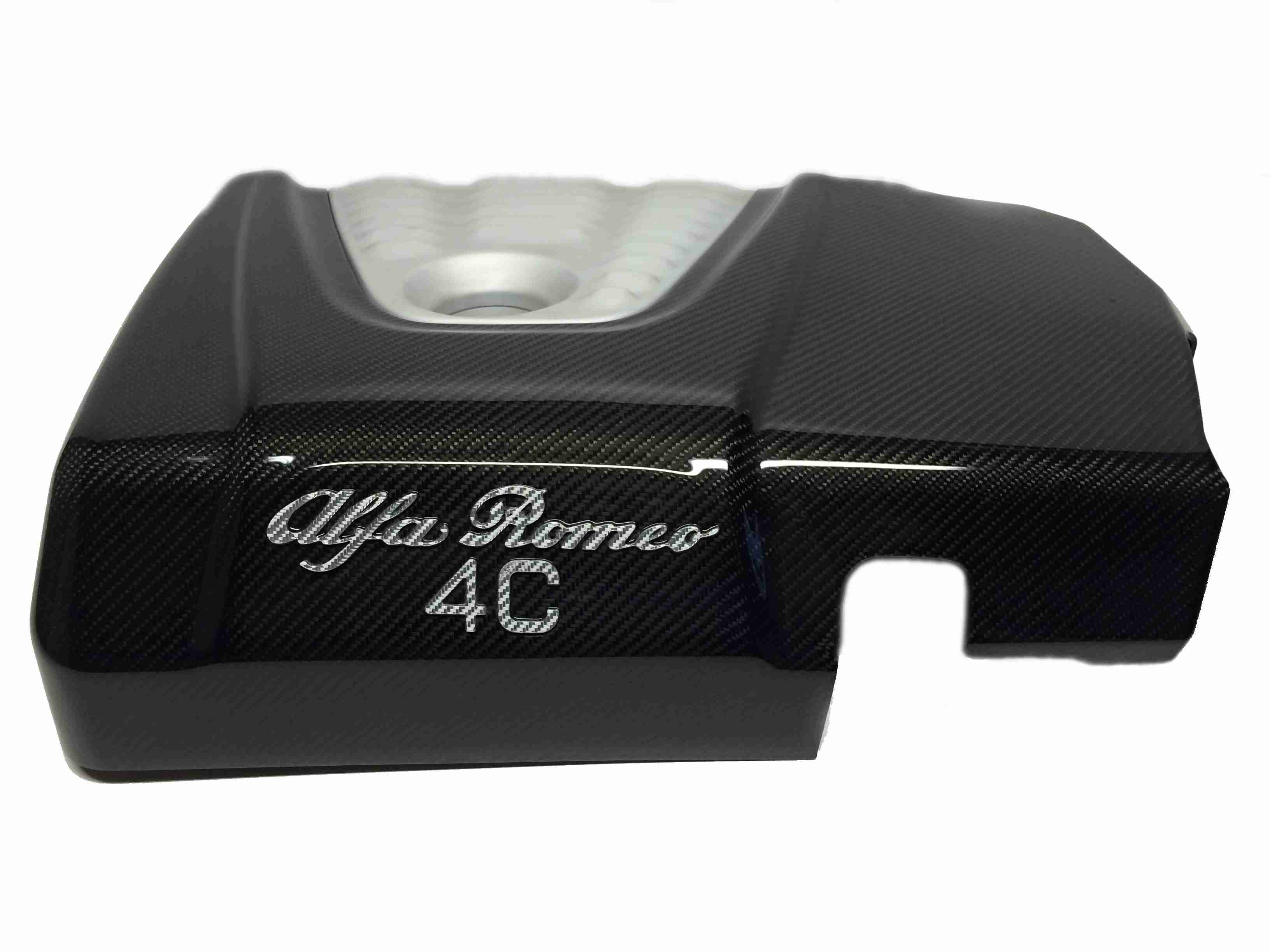 Potažený kryt motoru karbonem Alfa Romeo 4C 